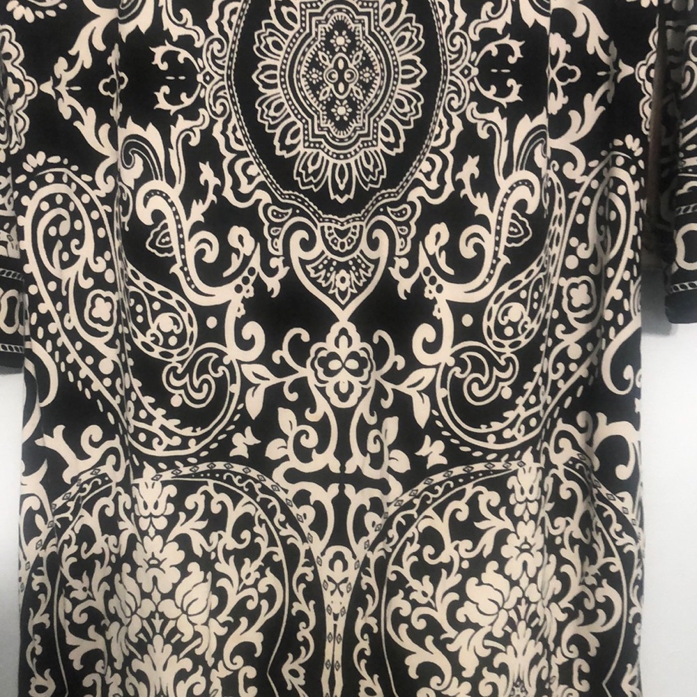 Dresss - Picture 6 of 9